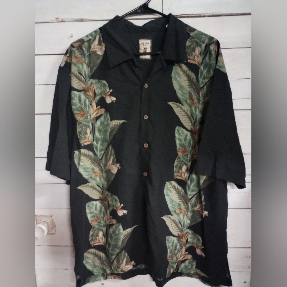 Jamaica Jaxx Aloha Shirt Mens XL Black Hawaiian Floral 100% Silk Tropical Print